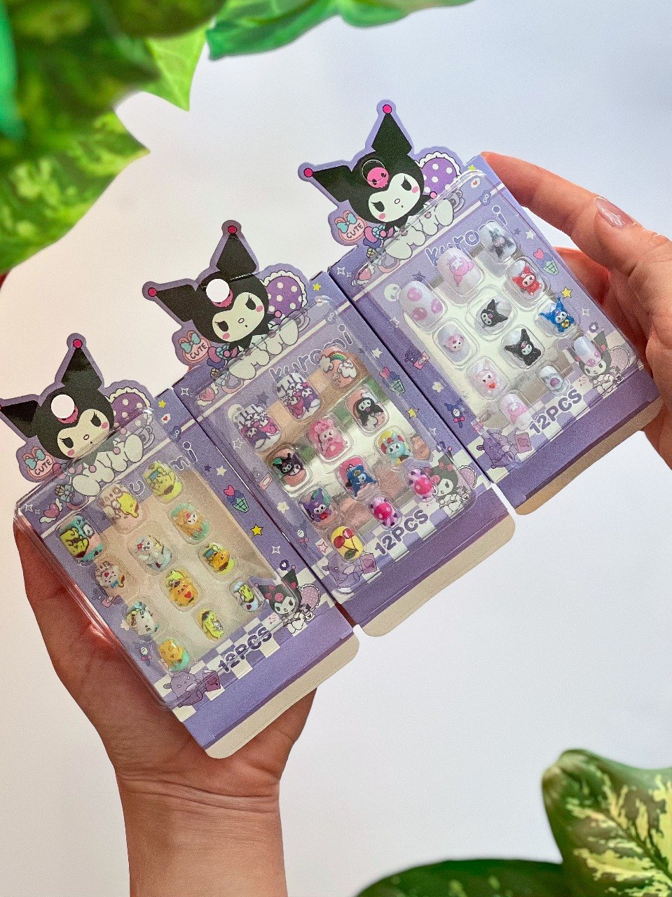 عنوان فارسی: ست ناخن مصنوعی بچگانه طرح کورومی (Sanrio) - ۱۲ عددی