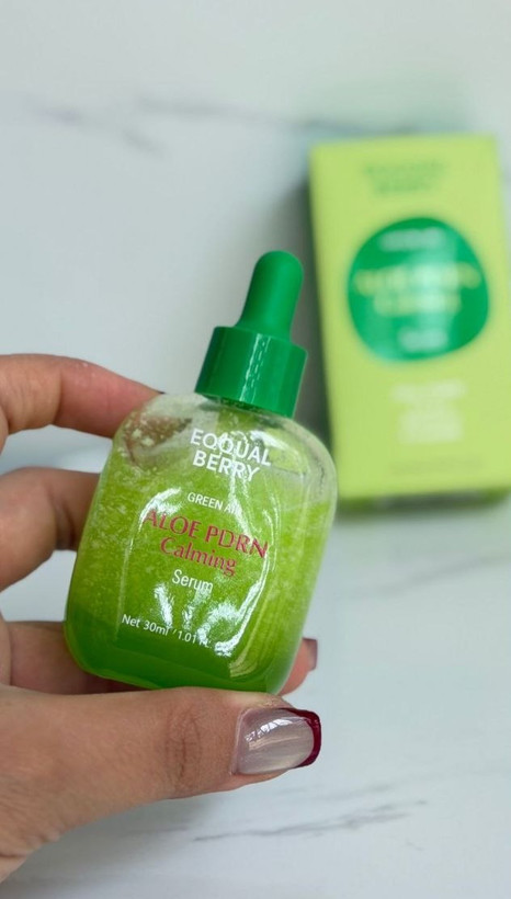 سرم تسکیندهنده و ترمیمکننده پوست اکوالبری مدل Aloe PDRN Calming