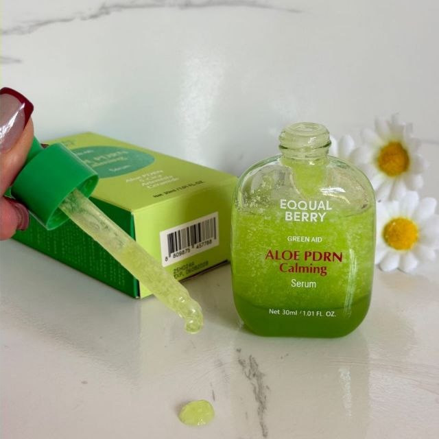 سرم تسکیندهنده و ترمیمکننده پوست اکوالبری مدل Aloe PDRN Calming