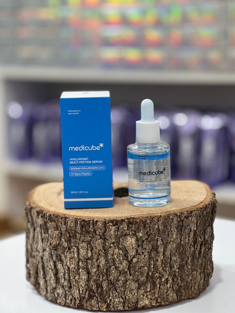 سرم هیالورونیک اسید و مولتی پپتاید مدیکیو (آبرسان و جوانساز) 30ml اصل