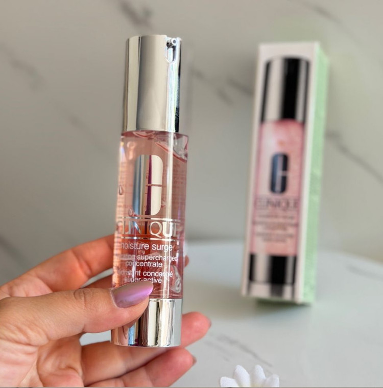 کنسانتره آبرسان قوی کلینیک مدل Moisture Surge (۴۸ میلیلیتر)